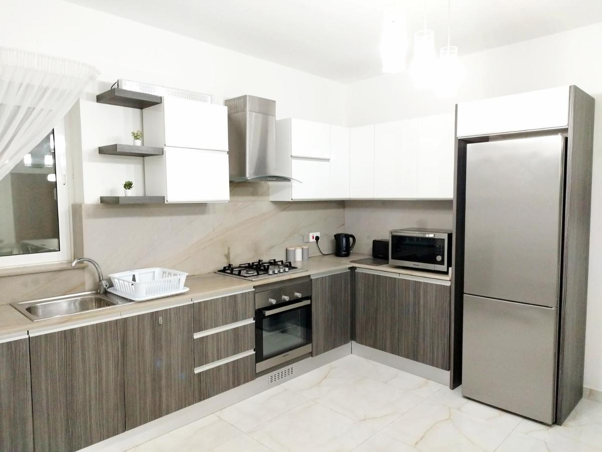 Large And Modern Apartment In The Centre Of Malta Mosta Esterno foto
